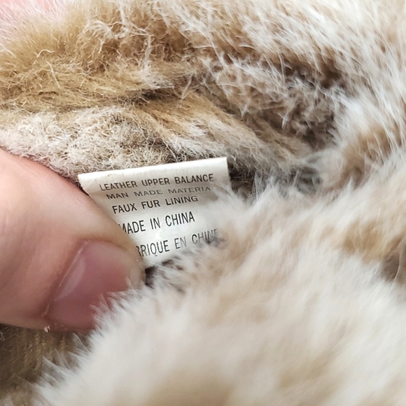 Skechers Shindigs Fortress Clogs Tan Suede Platform Clog with Faux Fur - Picture 9 of 11